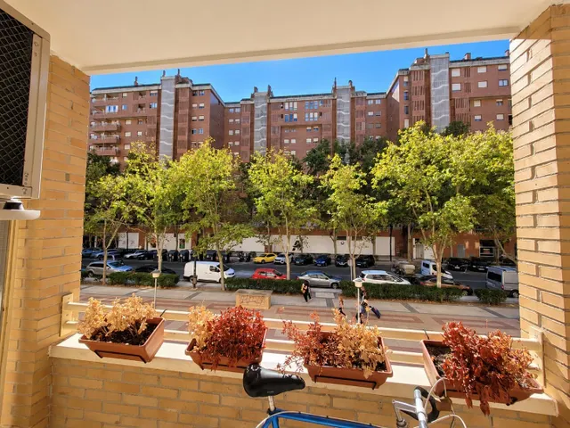 ¡piso reformado en actur, totalmente exterior y con espectacular terraza! — 9