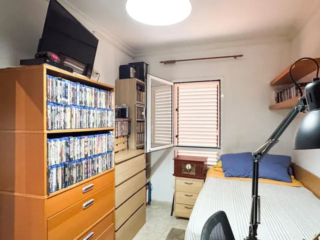 Piso en Avenida Comercial en Las Palmas de Gran Canaria, Islas Canarias, España — 28