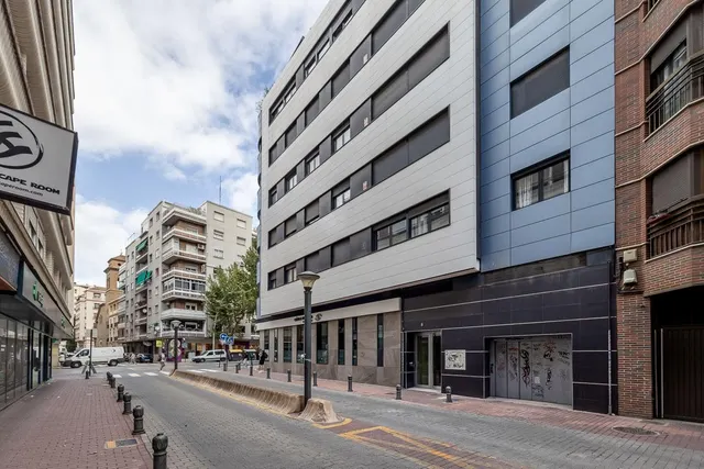 Fantástico piso en constitución — 28