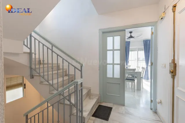 Casa independiente con piscina en La Zubia. — 4