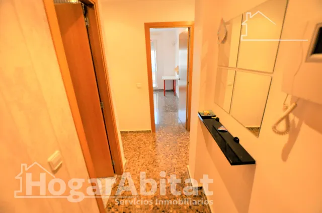 Excelente oportunidad en este amplio piso exterior con balcón, garaje y trastero — 23