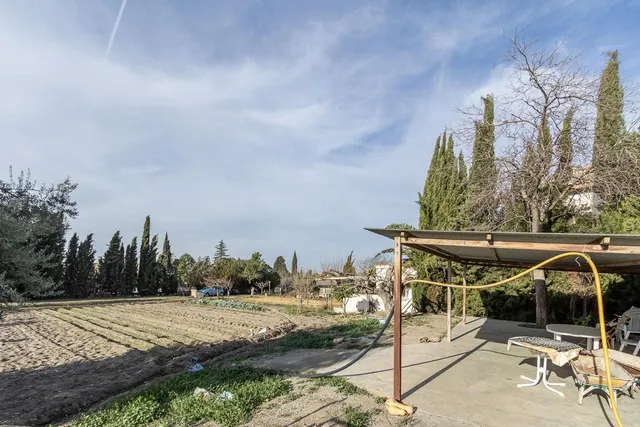 CASA CON MÁS DE 4000 METROS DE PARCELA EN MONACHIL — 46