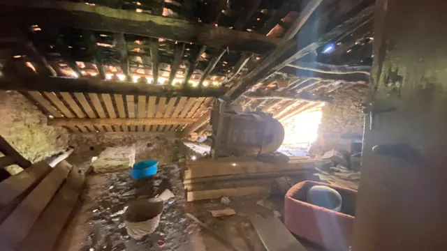 Gran Casa  para rehabilitar en pueblo tranquilo del pirineo — 25