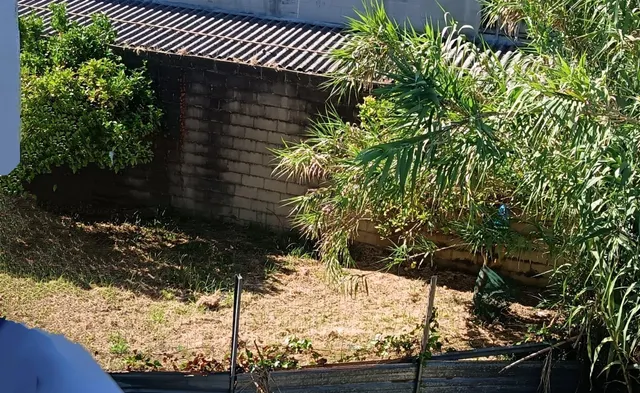 CASA PAREADA EN CAMBADOS con LOCAL COMERCIAL — 32