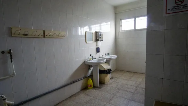 Nave para fabricacion de calzado totalmente equipada lista para trabajar. — 9