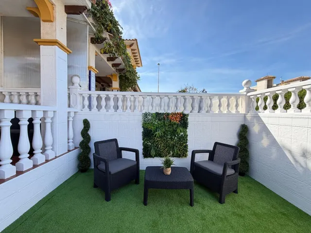 ADOSADO EN PUNTA PRIMA (ORIHUELA COSTA) CON PISCINA COMUNITA - foto 2