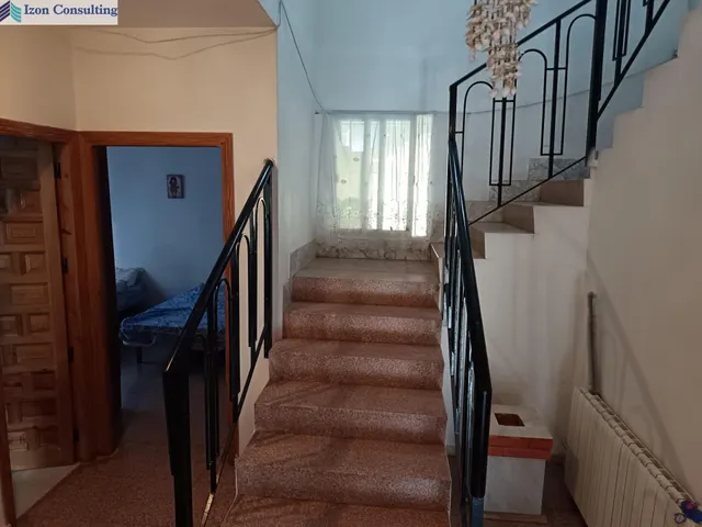 Espectacular parcela con chalet y piscina a 15 minutos de Albacete — 9