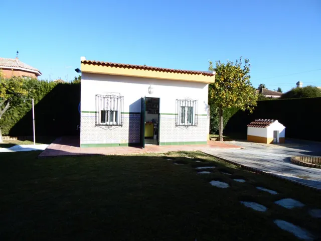 CASA DE UNA PLANTA EL CAPRICHO — 11
