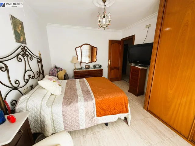 Amplia Casa en Zaidín, Granada - Oportunidad Única — 21