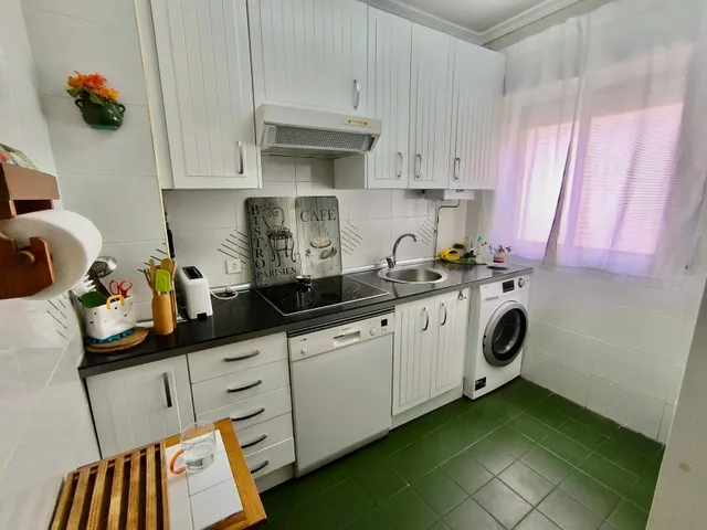 ¡Vive junto al mar! Amplia vivienda de 3 dormitorios a un paso de la playa — 8