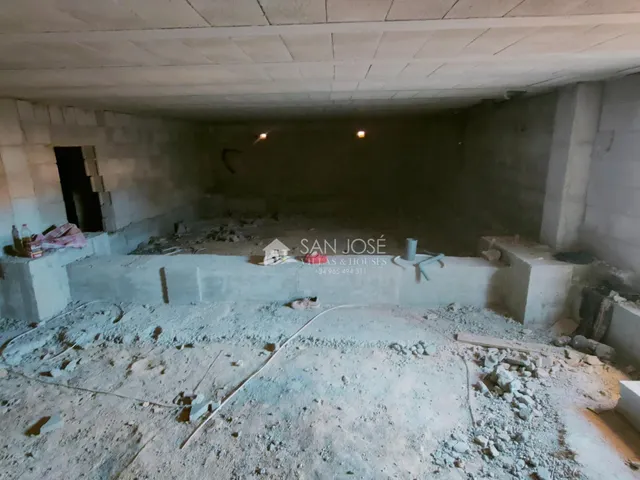 SE VENDE CHALET DE OBRA NUEVA AL LADO DEL PUEBLO DE MACISVENDA-ABANILLA — 45