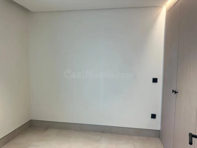 Exclusivo Apartamento de Lujo de 4 Dormitorios en Málaga Towers Vision | Vistas Infinitas al Mar Mediterráneo, Primera Linea de Playa — 25
