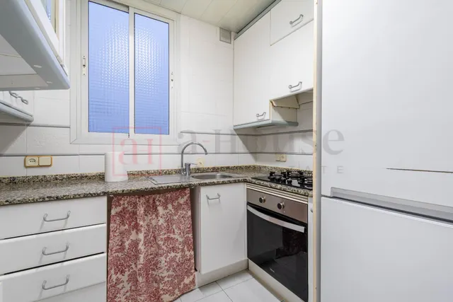 ESPECTACULAR PISO PARA ENTRAR A VIVIR EN VILA DE GRACIA — 16
