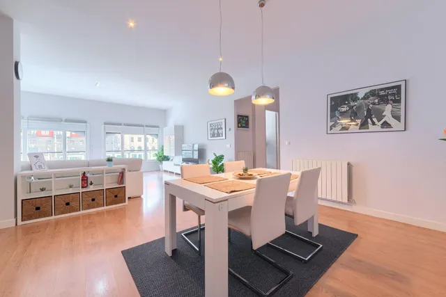 Se vende Espectacular piso con licencia turística a 7 min del Casco Viejo — 7