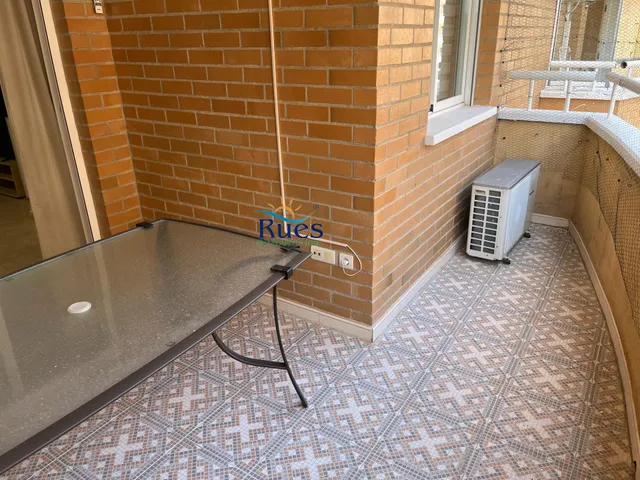 Piso reformado en primera línea del mar con terraza y piscina comunitaria — 20