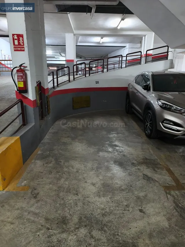 Plaza de garaje en zona centro / Rotonda del Agua de Quart de Poblet (Valencia) — 2