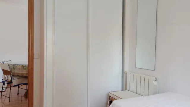 Amplio piso con vistas al mar y 4 dormitorios en 1 Línea playa Levante. — 27