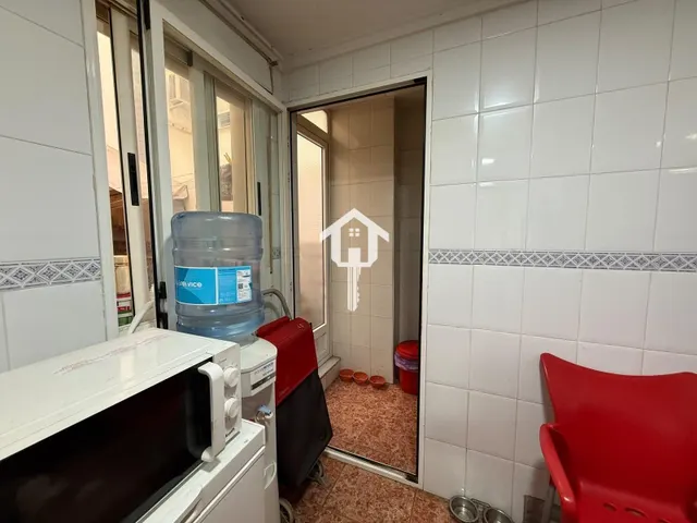 PISO EN VENTA EN ALICANTE. ZONA DE LA FLORIDA. 114m2, 3 habitaciones DOBLES, 1 BAÑO COMPLETO Y UN ASEO. PRIMERA PLANTA CON ASCENSOR. — 10