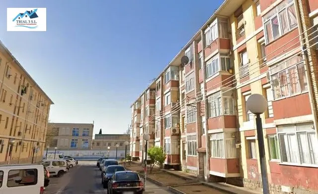 Venta de Piso en Huesca — 2