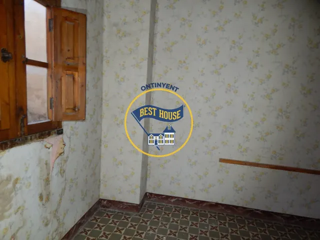 OPORTUNIDAD RESTAURANTE EN VENTA CON CASA EN BOCAIRENT — 32