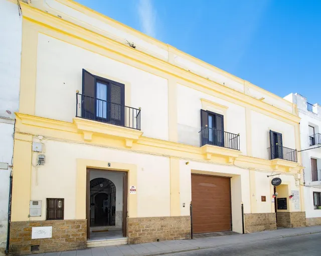 MARAVILLOSA CASA SEÑORIAL CON SOLERA EN EL CENTRO DE SANLUCA - foto 4