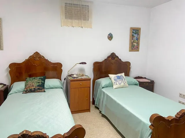 Villa 5 habitaciones 487m² en venta - Zona Rincón Alto — 28