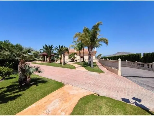 Casa 5 habitaciones 669m² en venta - Pedanías Oeste — 6