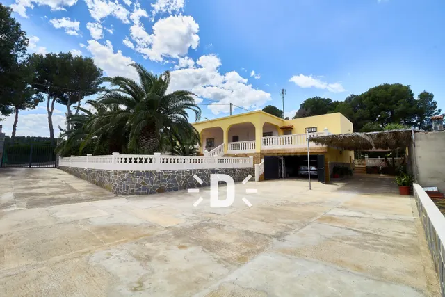 Impecable Chalet con Piscina y Ocio en Turís (Solar Urbano d - foto 3