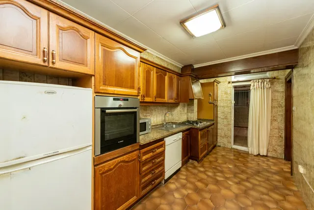 Entreplanta en centro ciudad. — 25