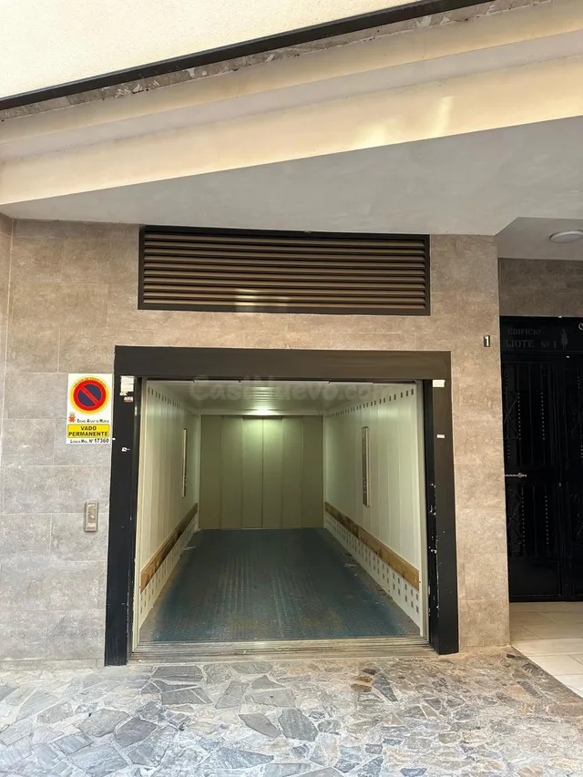 Plaza de garaje de alquiler, en Algezares !! - foto 3