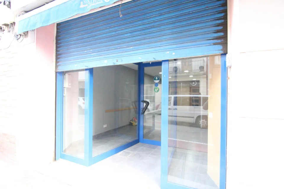 Local comercial de 108 m2 en Plaça Catalunya