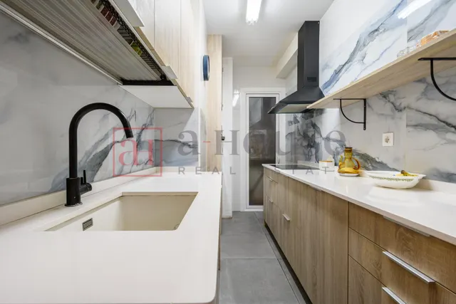 PISO REFORMADO CON TERRAZA EN L´ANTIGA ESQUERRA DE L´EIXAMPLE — 9