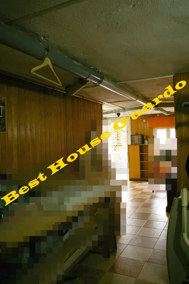 CASA EN GUARDO — 23