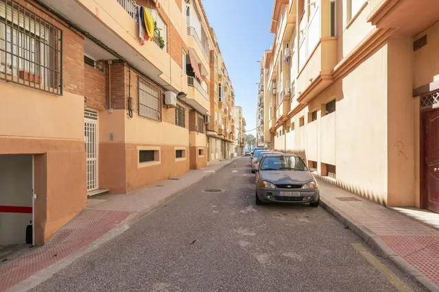 Piso con cochera en Torrenueva Costa — 25