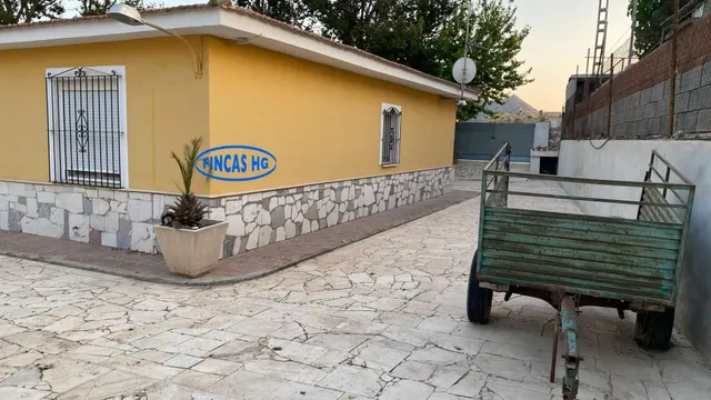 Típica casa tradicional de campo situada sobre terreno URBANO!  de 3900m2 — 48