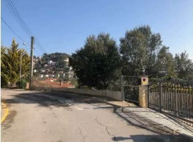 SOLAR EN VENDA A CORBERA DE LLOBREGAT — 2