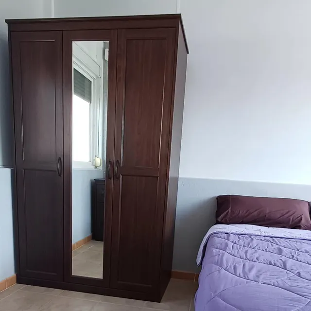 Amplia vivienda en urbanización con aparcamiento y piscina — 50
