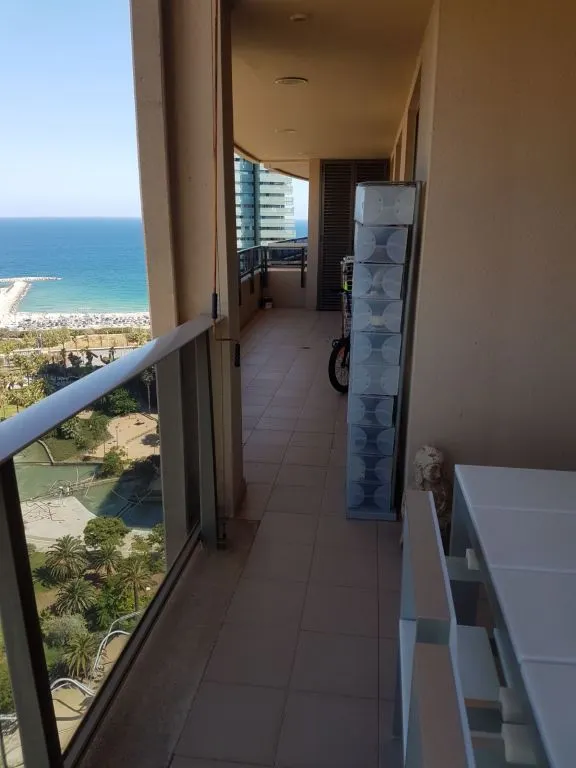 PISO ALTO CON VISTA PANORAMICAS AL MAR Y A LA CIUDAD — 13