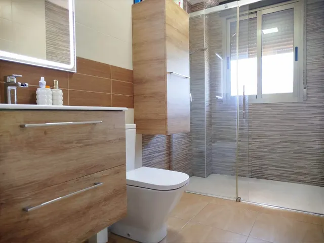 Amplia Planta Baja en Casillas, Murcia - Perfecta para Entrar a Vivir — 4