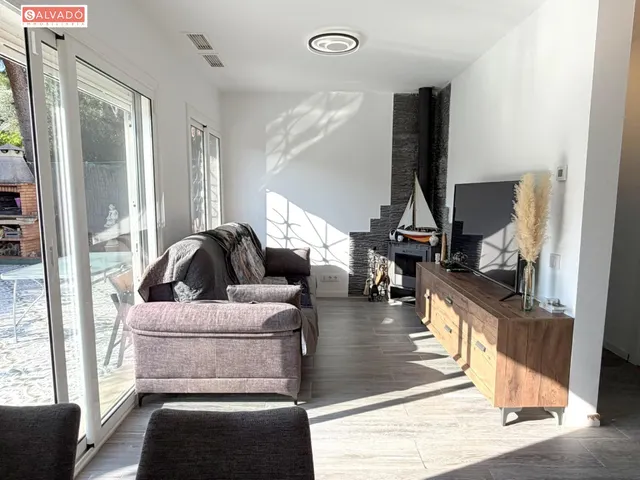 ¡casa independiente de una planta totalmente reformada a 750 m del paseo marítimo de Segur de Calafell! — 8