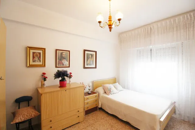Amplia vivienda de 4 habitaciones en zona cervantes – Alaquàs — 20