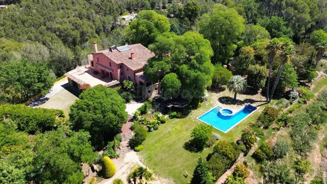 Villa de ensueño entre viñedos y el Montserrat. Masía del si - foto 3