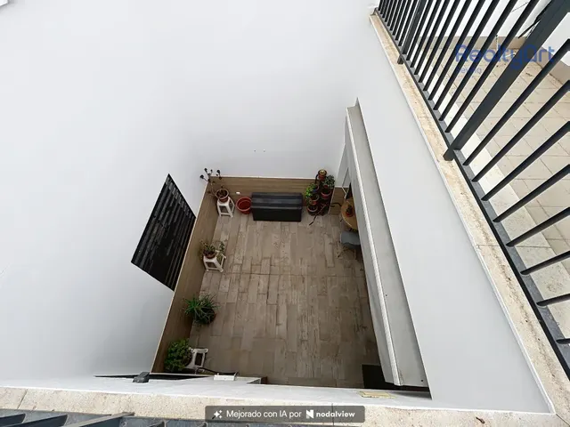 EXCELENTE VIVIENDA UNIFAMILIAR — 19