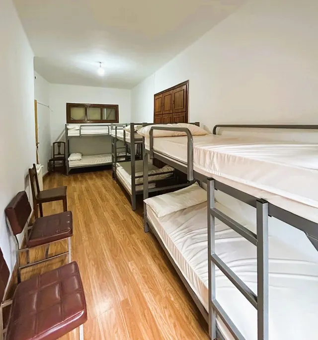 Hostal-Albergue en Funcionamiento en el Camino de Santiago — 11