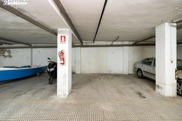 Plaza de garaje y trastero junto al Hospital de Traumatología — 3