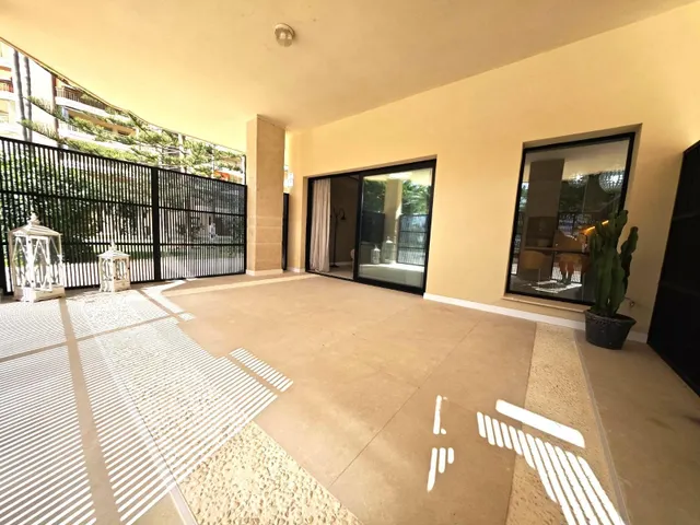 Apartamento en Fuengirola de 2 dormitorios, 2 baños junto al mar en doña sofía — 8