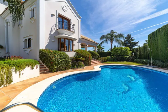 Chalet 5 habitaciones 498m² en venta - Costa Del Sol — 25