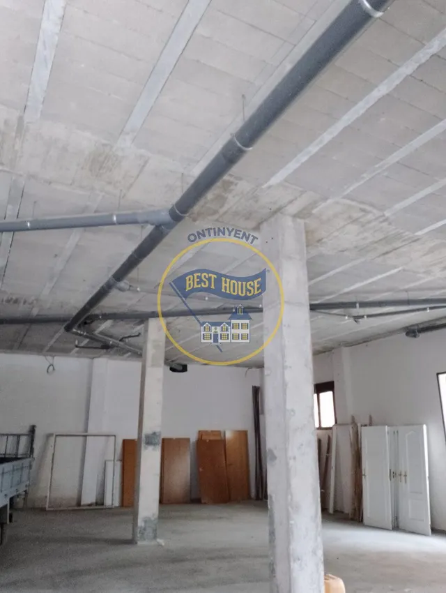 LOCAL COMERCIAL EN PLANTA BAJA, EN VENTA — 2