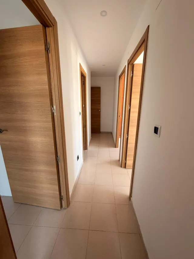Piso en alquiler con 3 dormitorios, garaje y ascensor — 9