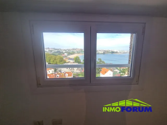 SANTA CRISTINA, PERILLO Y A CORUÑA DESDE EL AIRE. — 29